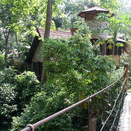 Little Eden Guesthouse Pang Mapha Εξωτερικό φωτογραφία