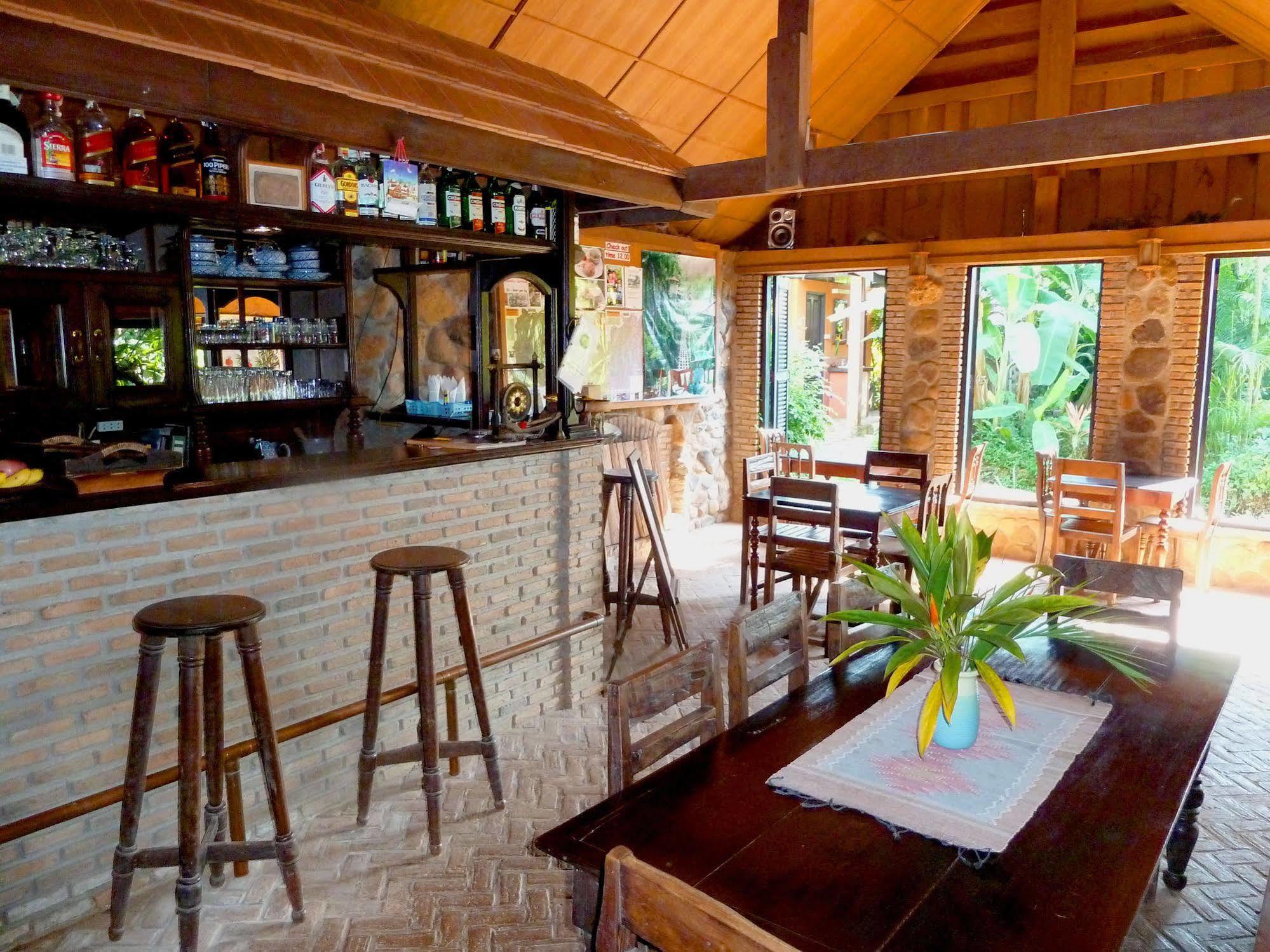 Little Eden Guesthouse Pang Mapha Εξωτερικό φωτογραφία